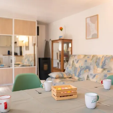 Charmante Club Climatisee A * Sanary-sur-Mer