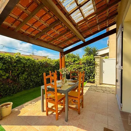 Charmante Club Climatisee A Apartman *